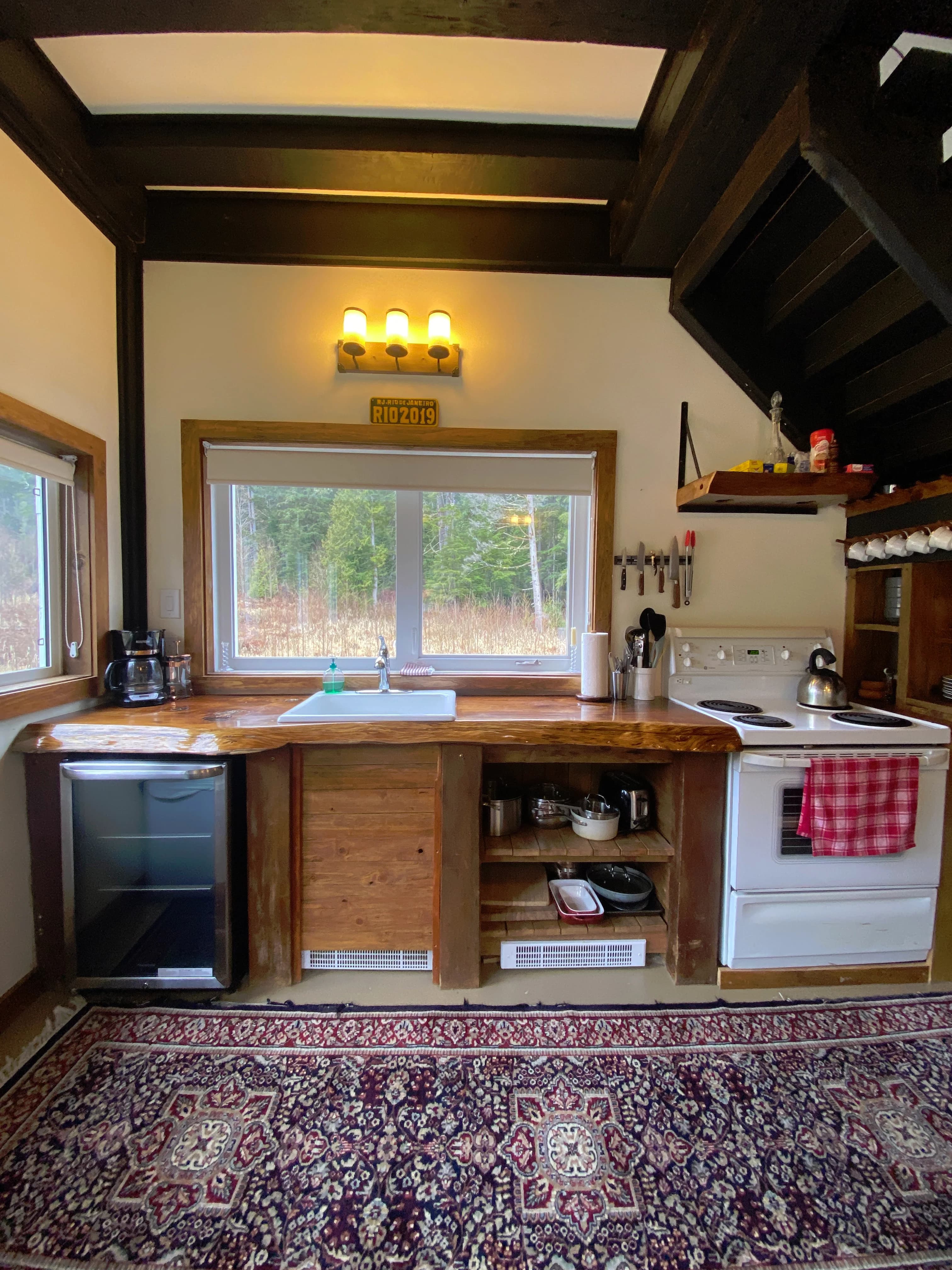/_next/static/immutable/media/kitchen-01.20zh1i6d8n7ms.webp